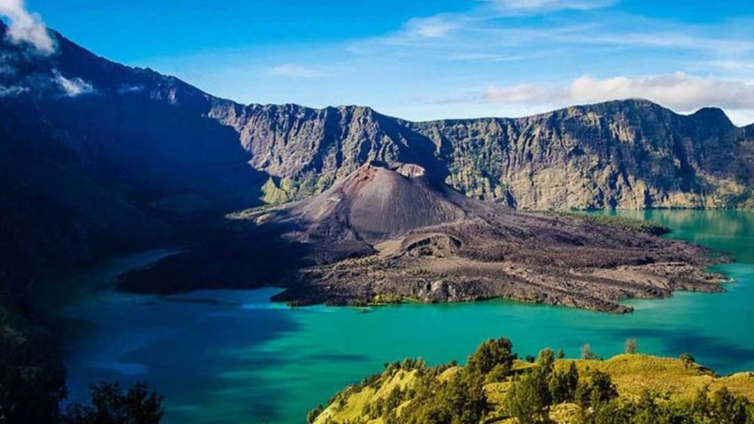 Berpetualang di Alam Bebas: Liburan Seru di Gunung Rinjani