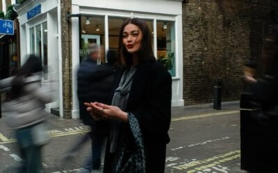 10 Stunning Haircuts for Women with Medium-Length Locks