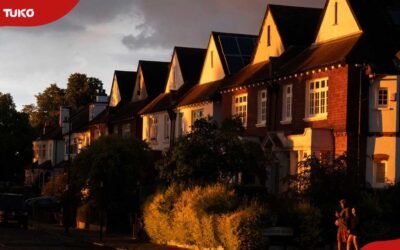 20 Richest American Neighborhoods & Their Famous Residents in 2025