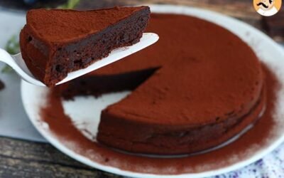 Decadent homemade chocolate mousse cake: A heavenly treat!