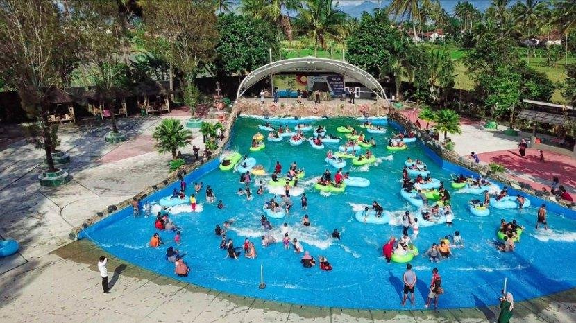 Rencana Perjalanan 3 Hari 2 Malam ke Garut: Nikmati Mandi Air Panas di Sabda Alam Waterpark