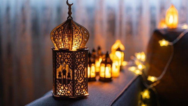 Malam Suci Lailatul Qadar 2025: Semua yang Perlu Anda Ketahui tentang Tanggal, Doa, dan Tata Caranya