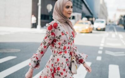 8 Desain Gamis Floral Paling Baru 2025, Siapkan Tampil Sempurna di Hari Lebaran