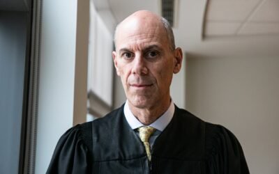 Trump Bypasses Judge: Moves to Deport El Salvador Immigrants Anyway