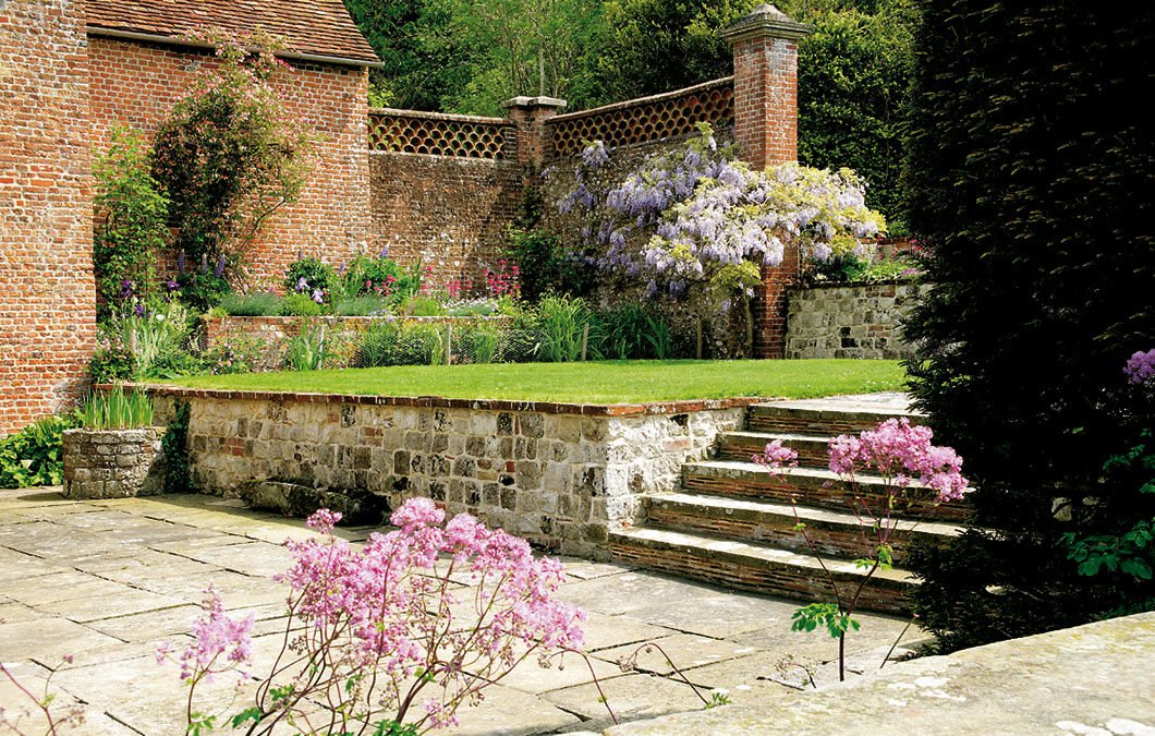 Jane Austen’s UK Odyssey: 6 Sites That Shaped the Author