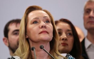 Romanian Presidential Candidate Calls for TikTok Shutdown Before Elections