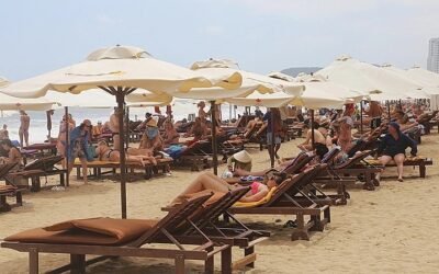 Russian Travelers Flock to Vietnam as Flights Resume and Ruble Strengthens