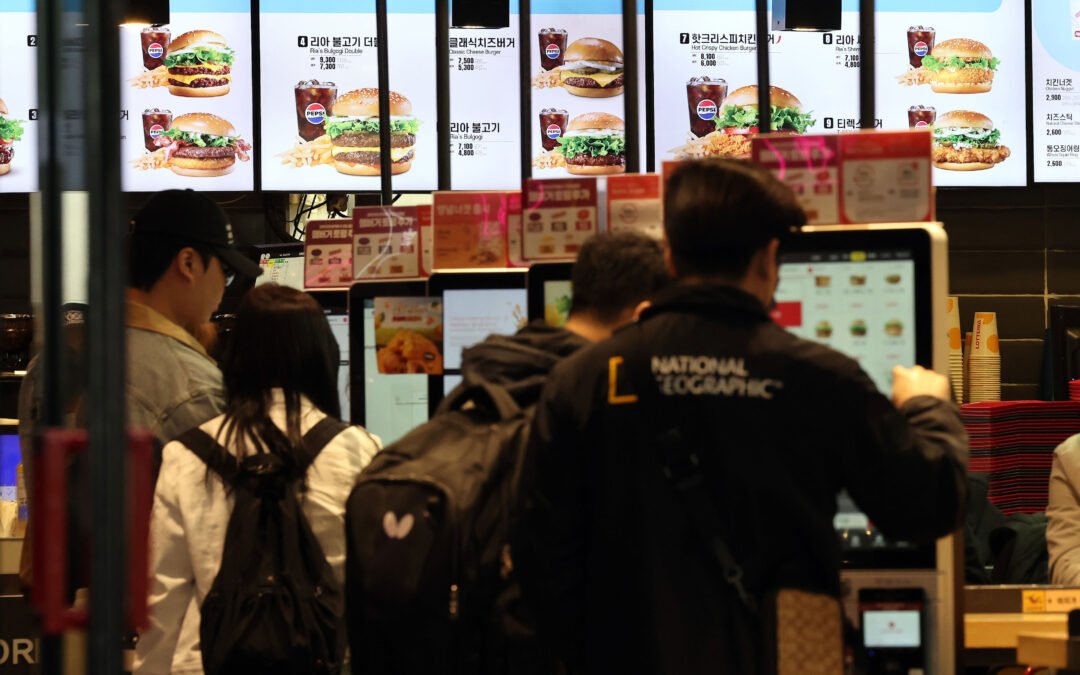 S. Korea’s Inflation Stays at 2% for Third Month as Food Firms Face Accusations of Price Gouging