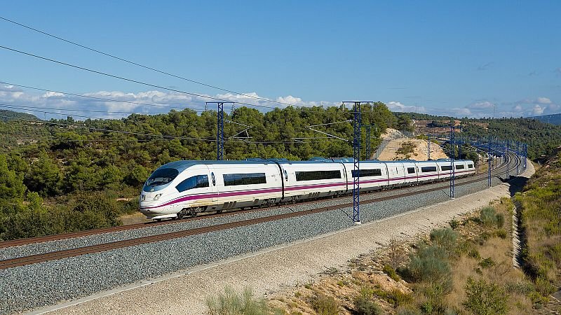 Interrail & Eurail Passholders: Reserving Seats on Spanish Trains Just Got Simpler!